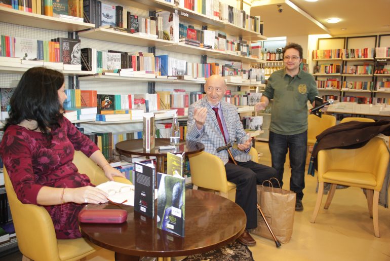 Singurătatea poetului de cursă lungă: Constantin Abăluță