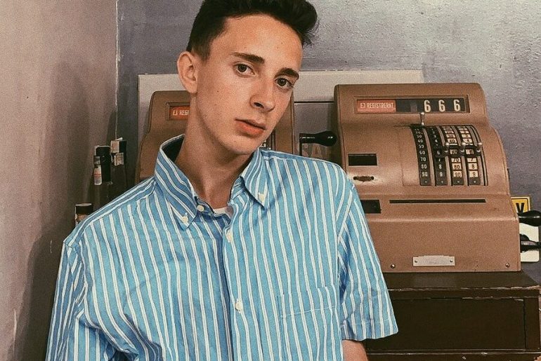 Denis Prodea: grupaj de texte pentru „Poșta redacției”