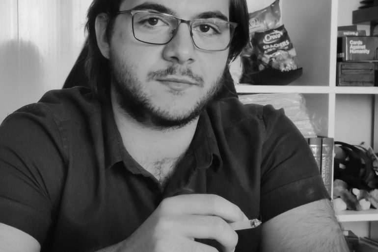 Poșta redacției: trei poeme de Marius-Sorin Enache