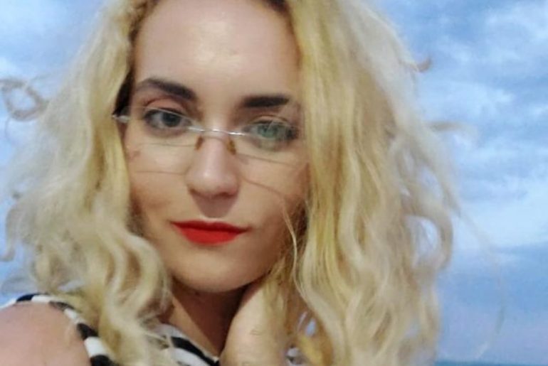 Poșta redacției: cinci poeme de Briseis Stan