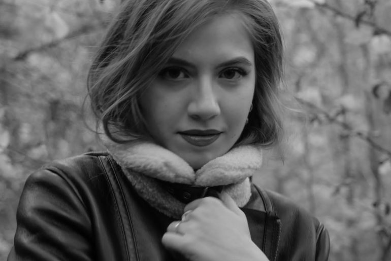 Poșta redacției: cinci poeme de Alina Niculae