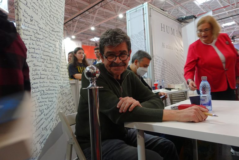 Cartea zilei: „Libertatea de depresie”, de Radu Paraschivescu