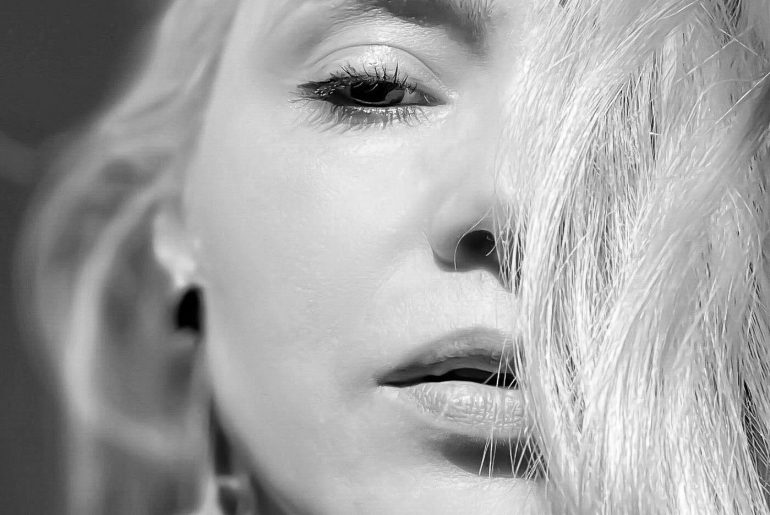 Moment poetic: câteva texte de Gabriela Ilie