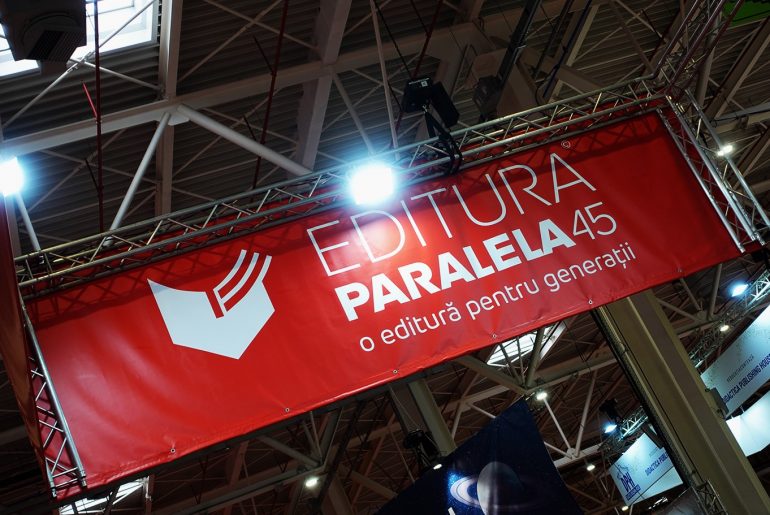 1000 de cărți: Ioana Nicolaie, „Cerul din burtă”, Editura Paralela 45