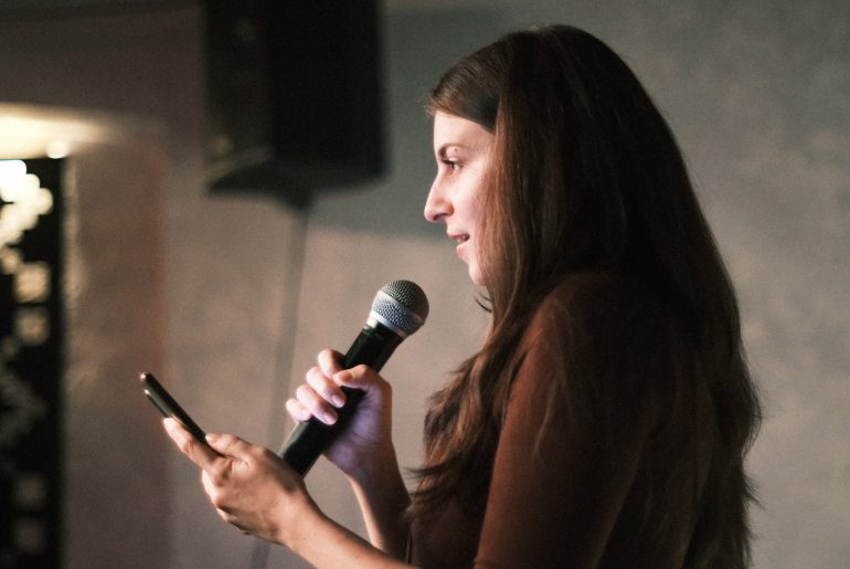 Poșta redacției: Cinci poeme de Oana Andreea Mocanu