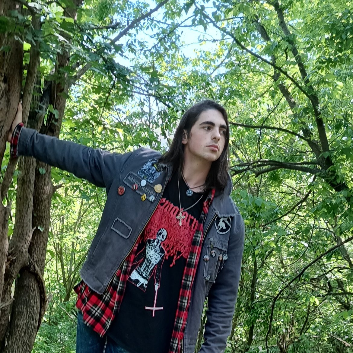 Poșta redacției: trei poeme de Floricel Bogdan