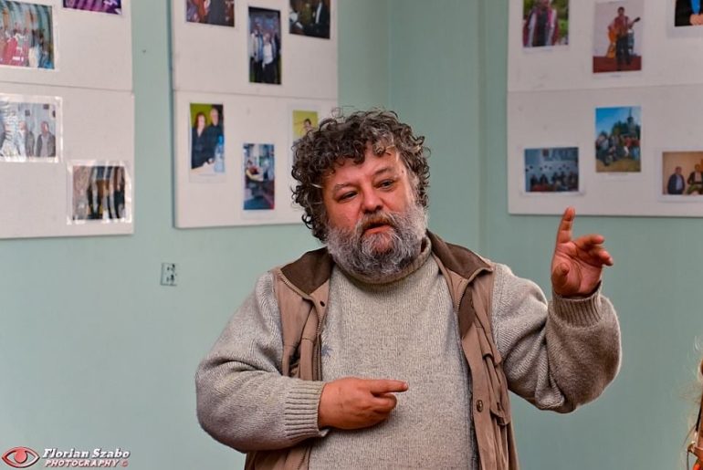 Campanie de crowdfunding pentru volumul de poezie „despre însumi”, de Dan Iancu